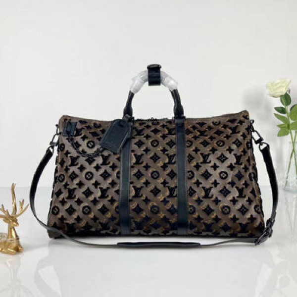 LOU!S VU!TTON Exclusive Embroidery Leather Travel Bag